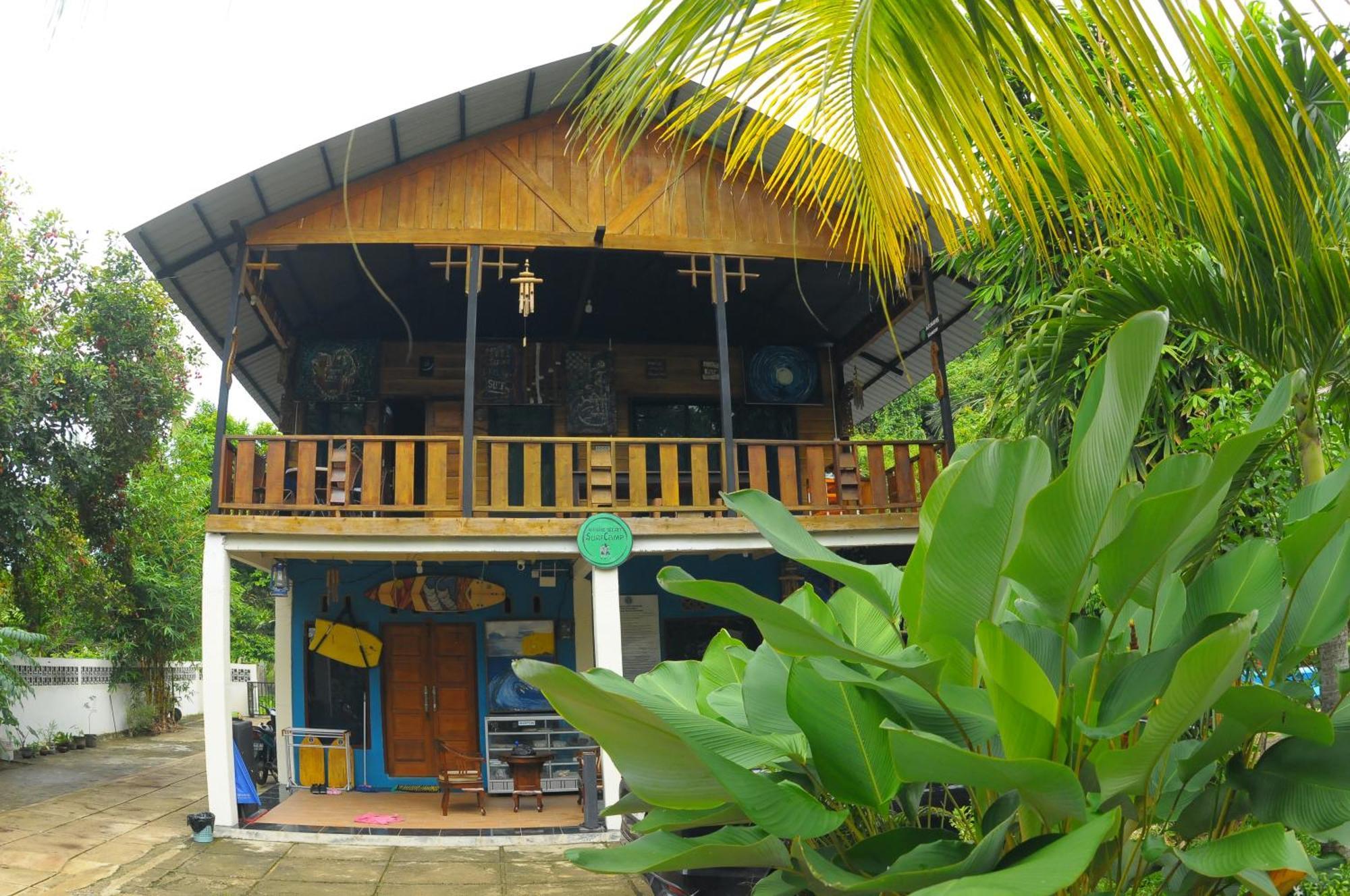 Air Manis Secret Surfcamp Apartment Taluk Batung ภายนอก รูปภาพ