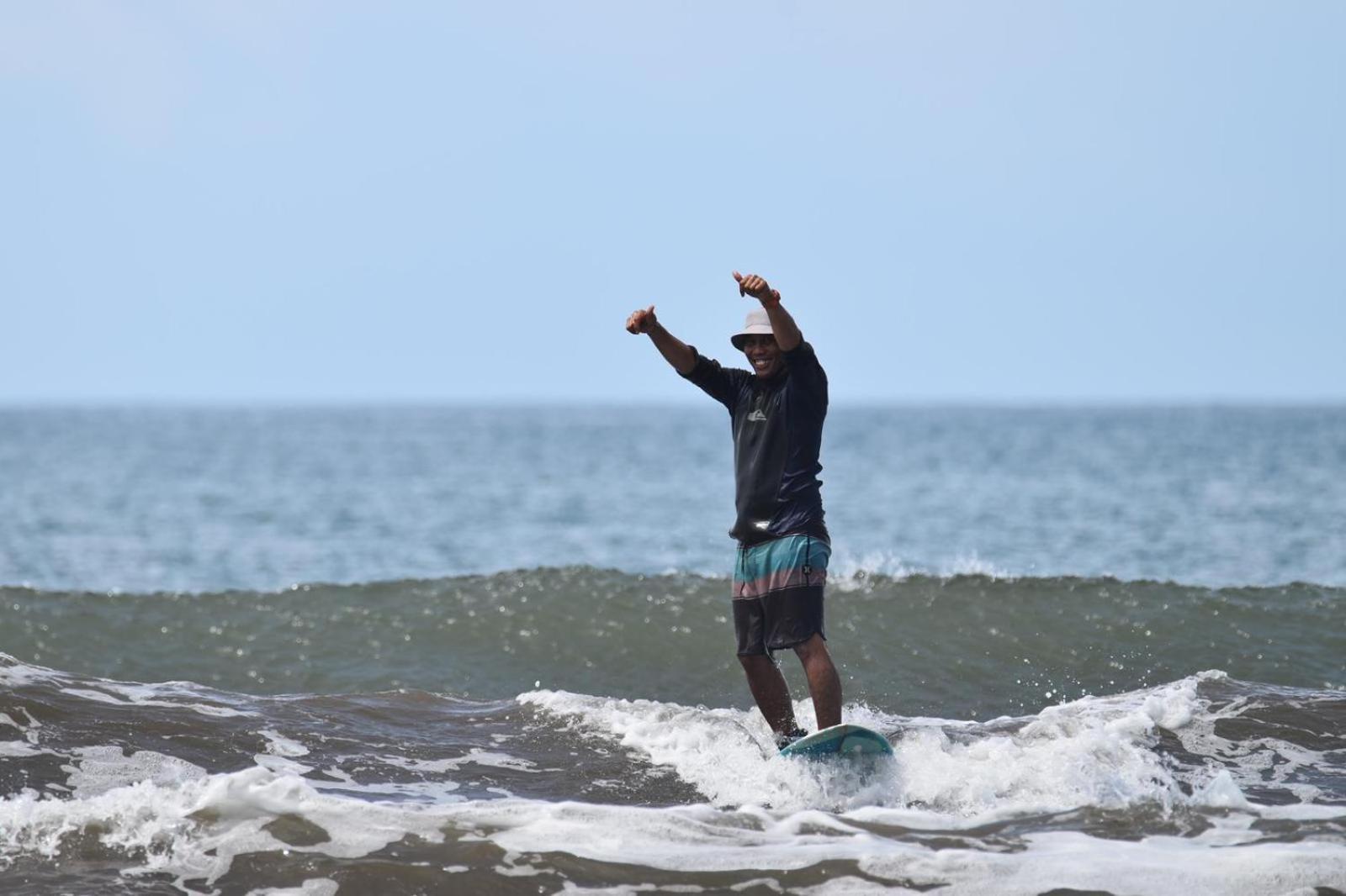 Air Manis Secret Surfcamp Apartment Taluk Batung ภายนอก รูปภาพ